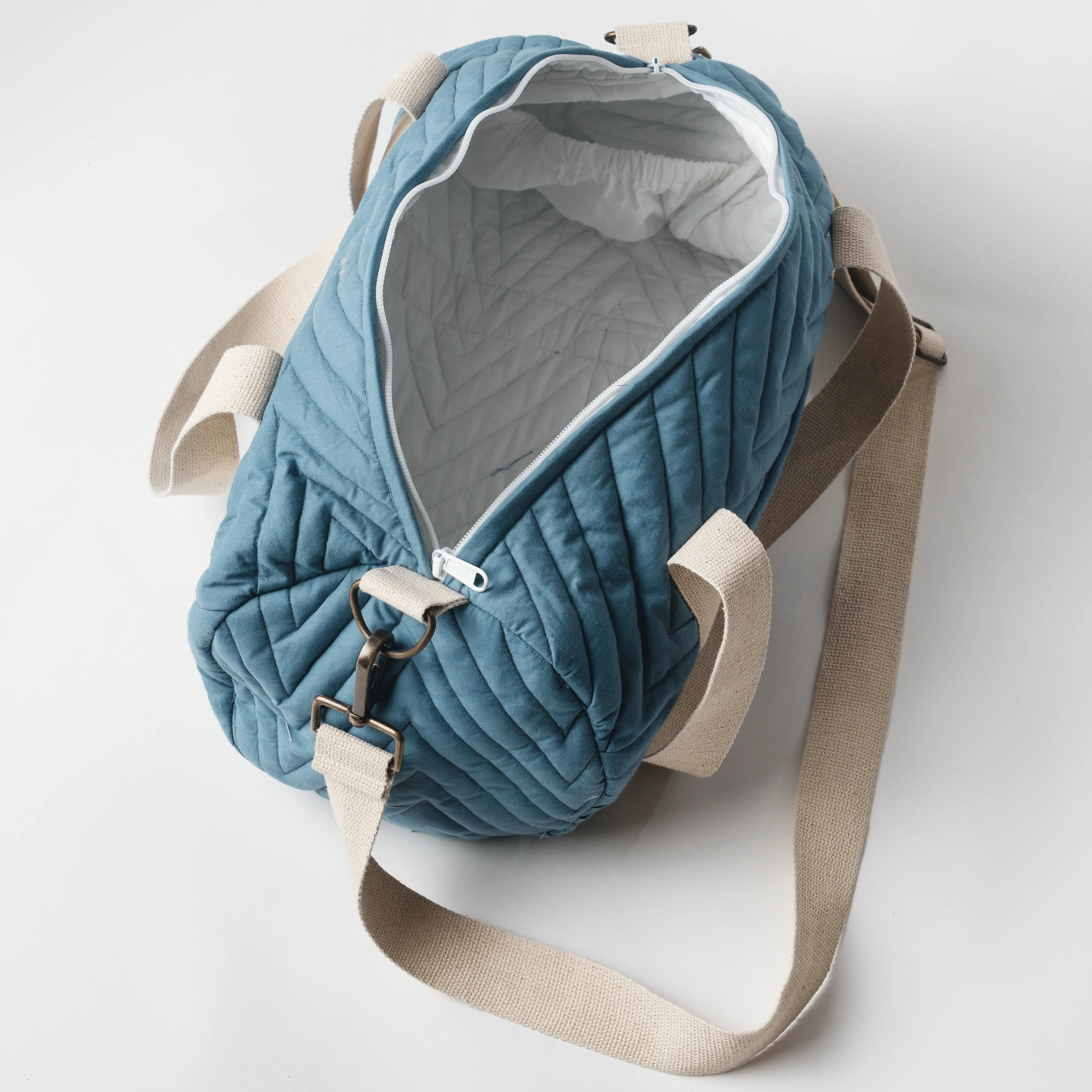 Agile - Junior Sports Duffle Bag (5-12 years)