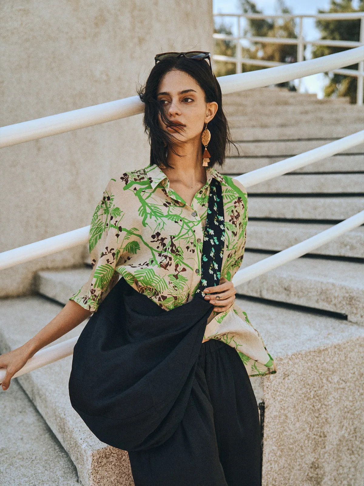 "Beach Blossom" Hobo Crossbody Bag - Black