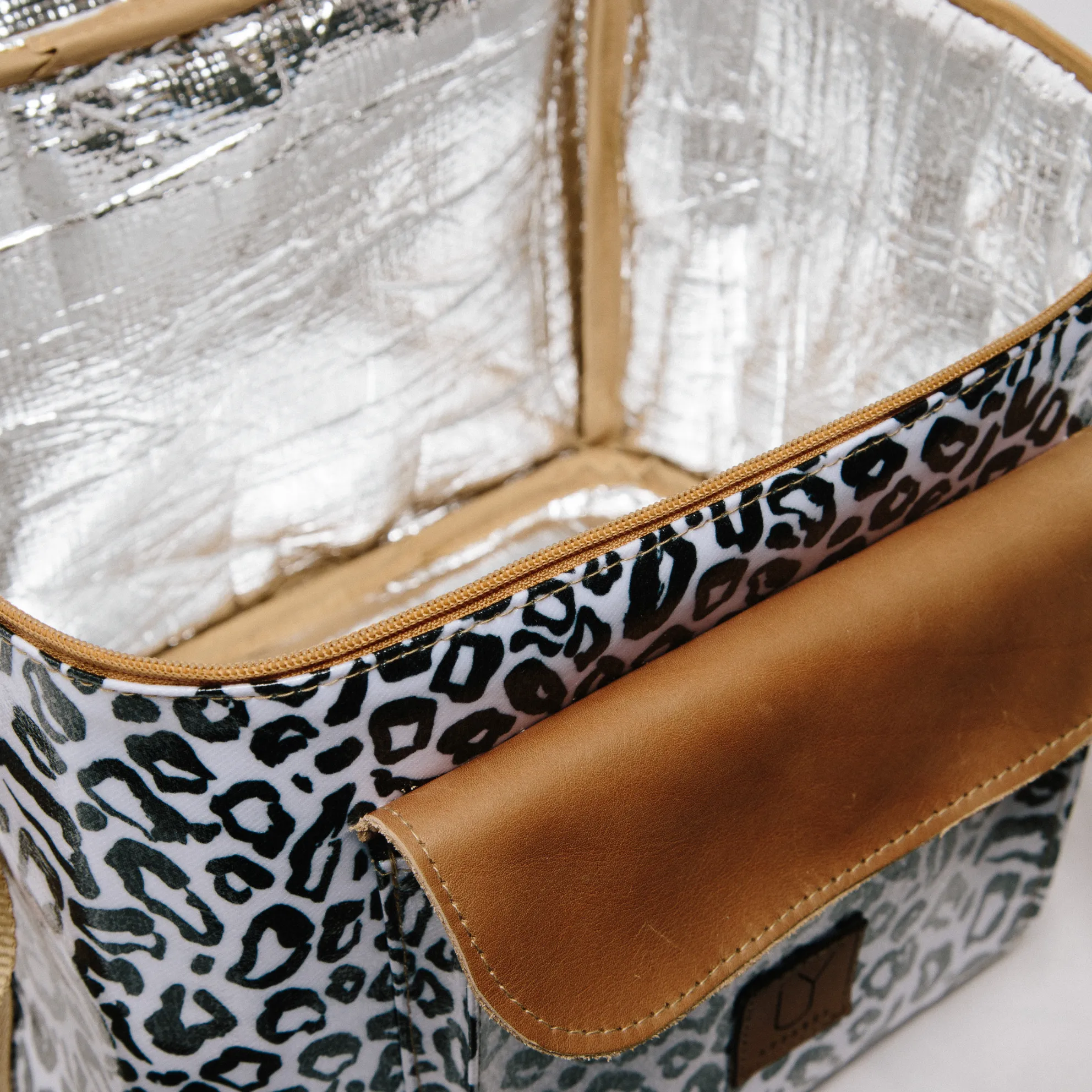 Sam Sling Cooler - Crazy Contours Black and White